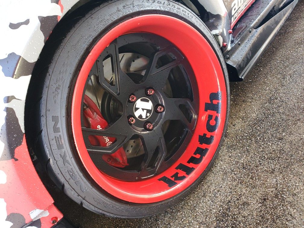18x12 Wheels 5x114.3