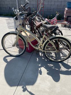 12 bikes beach cruisers road bikes kids lady’s men’s maybe fixie  12 bikes  all for $100 firm they just need a little TLC