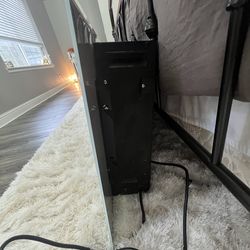 Electric wall mounted fire place