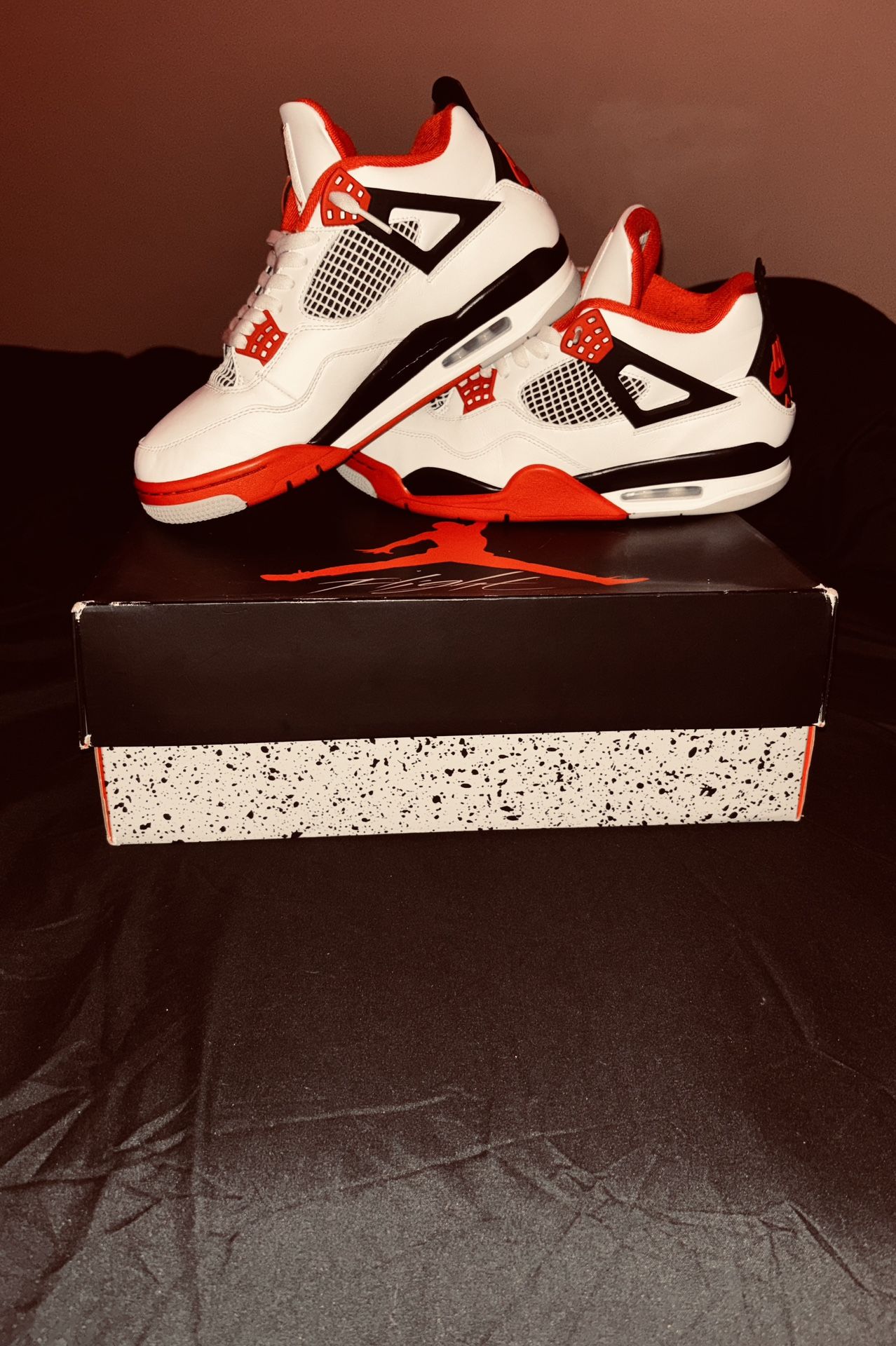 Jordan 4 Retro Fire Red (2020)
