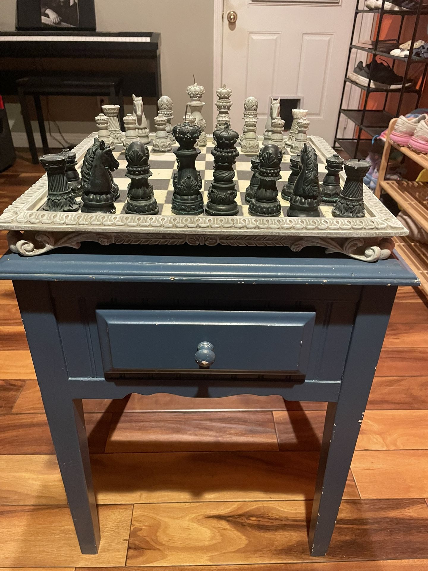Chess Table With Pieces