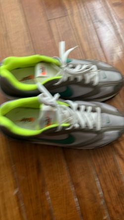 Nike like green