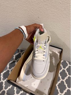 Jordan Spizike Low