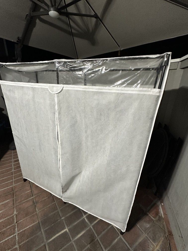 61" Portable Closet Plastic Frame In White.
