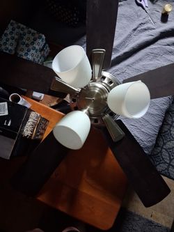 5 Blade ceiling fan with  4-Light fixture