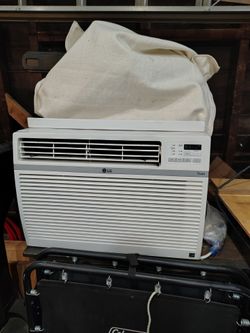 26" 15,000 BTU window AC