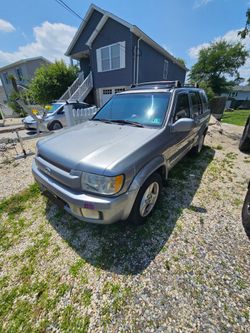 2001 Infiniti QX4