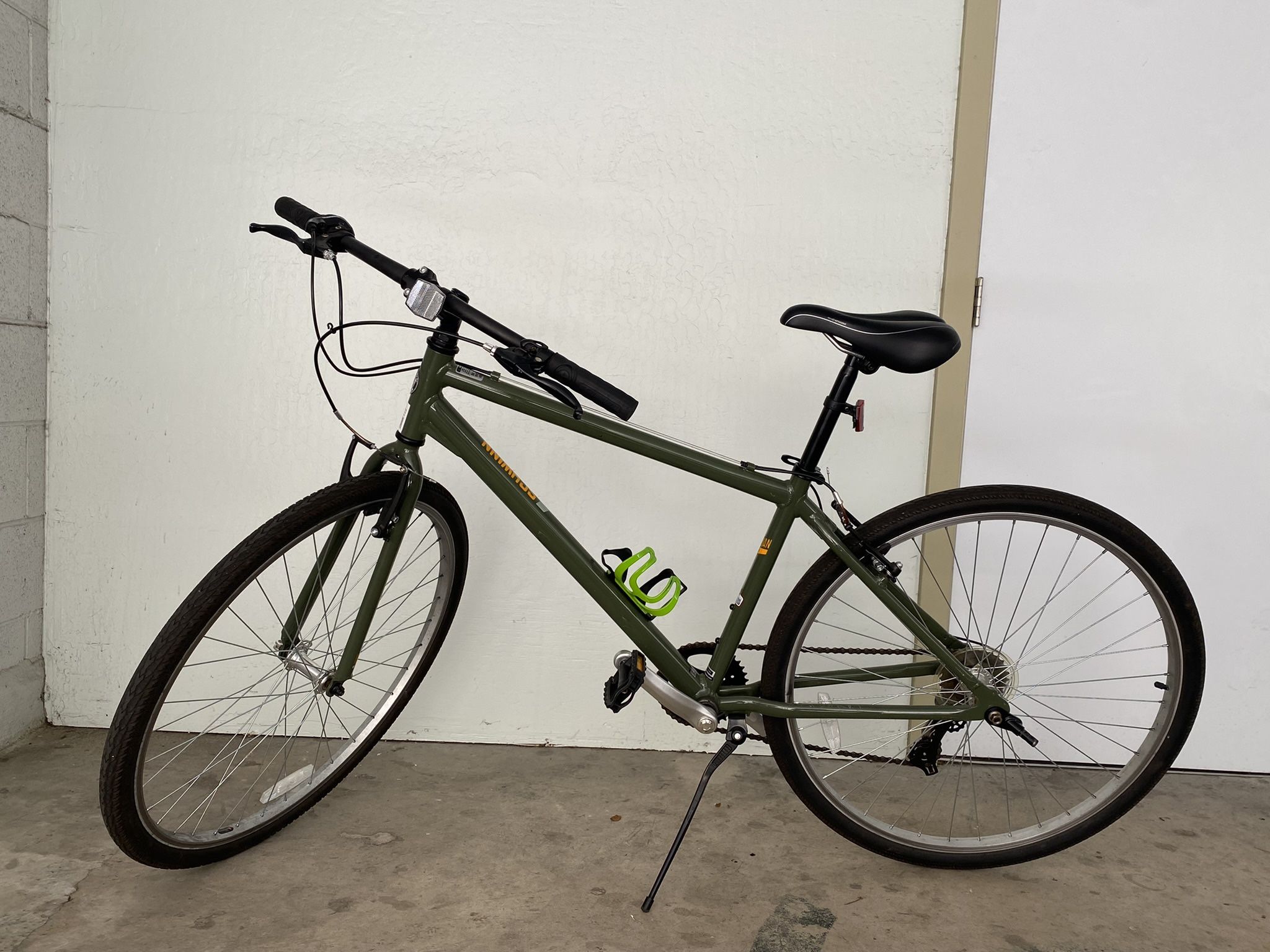 Schwinn 700c hybrid 7 speed bike Schwinn 28" 700c hybrid bicycle