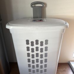 Portable Laundry Hamper On Wheels (Rolling) 