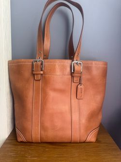 Coach leather purse in taupe