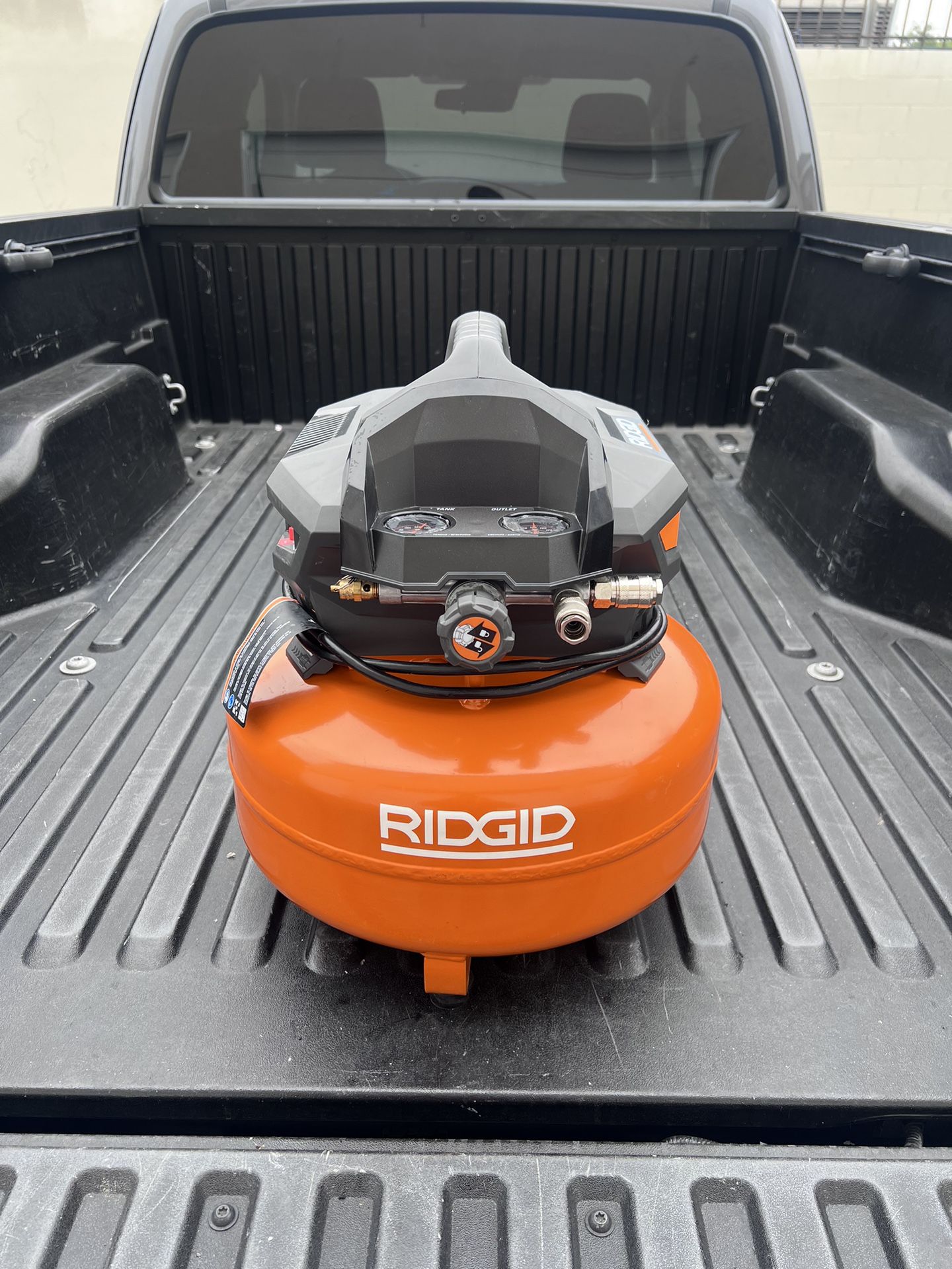 RIDGID 6 Gal. Portable Electric Pancake Air Compressor