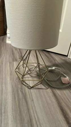 Metal frame lamp