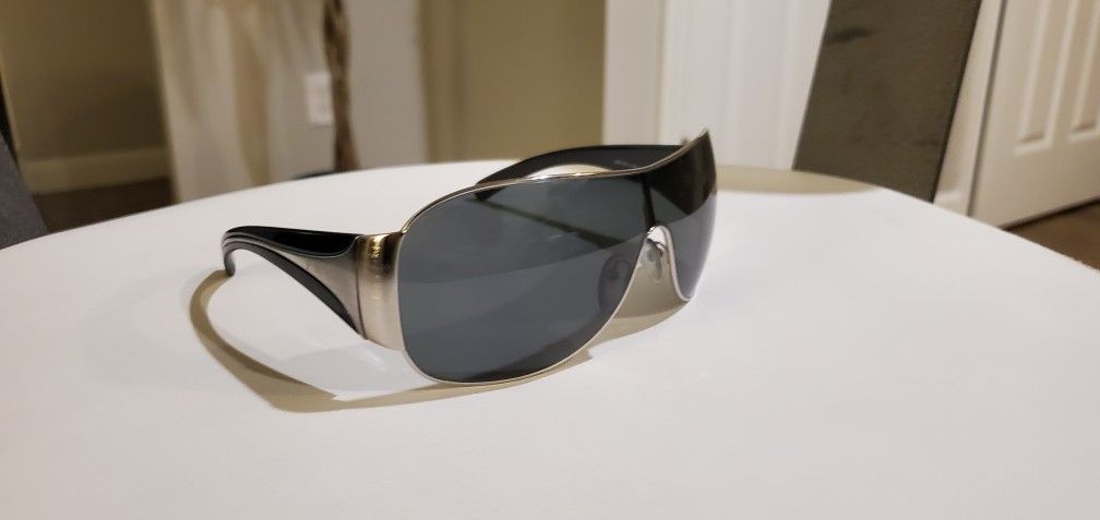 Prada Sunglasses SPR 631 1BC-1A1 122 3N