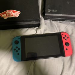Nintendo Switch 