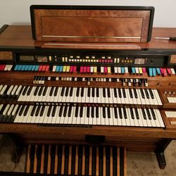 Hammond Organ
