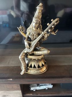 Saraswathi Statue