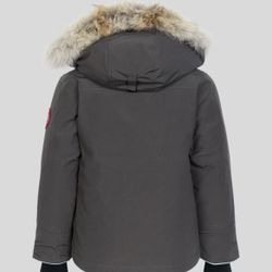 $950 Canada Goose Parka Logan Youth Medium 10/12