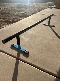 Skate rail