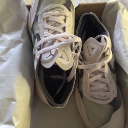 Nikey, Converse And Clark’s Brand New Men’s Shoes