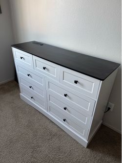 9 Drawer Dresser