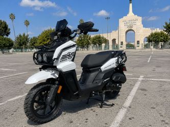 AMIGO JAX SPORT 200 — FULLY AUTOMATIC 200CC GAS SCOOTER