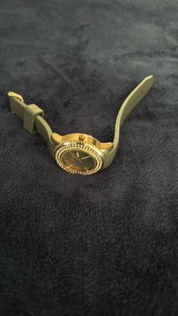 Woman watch