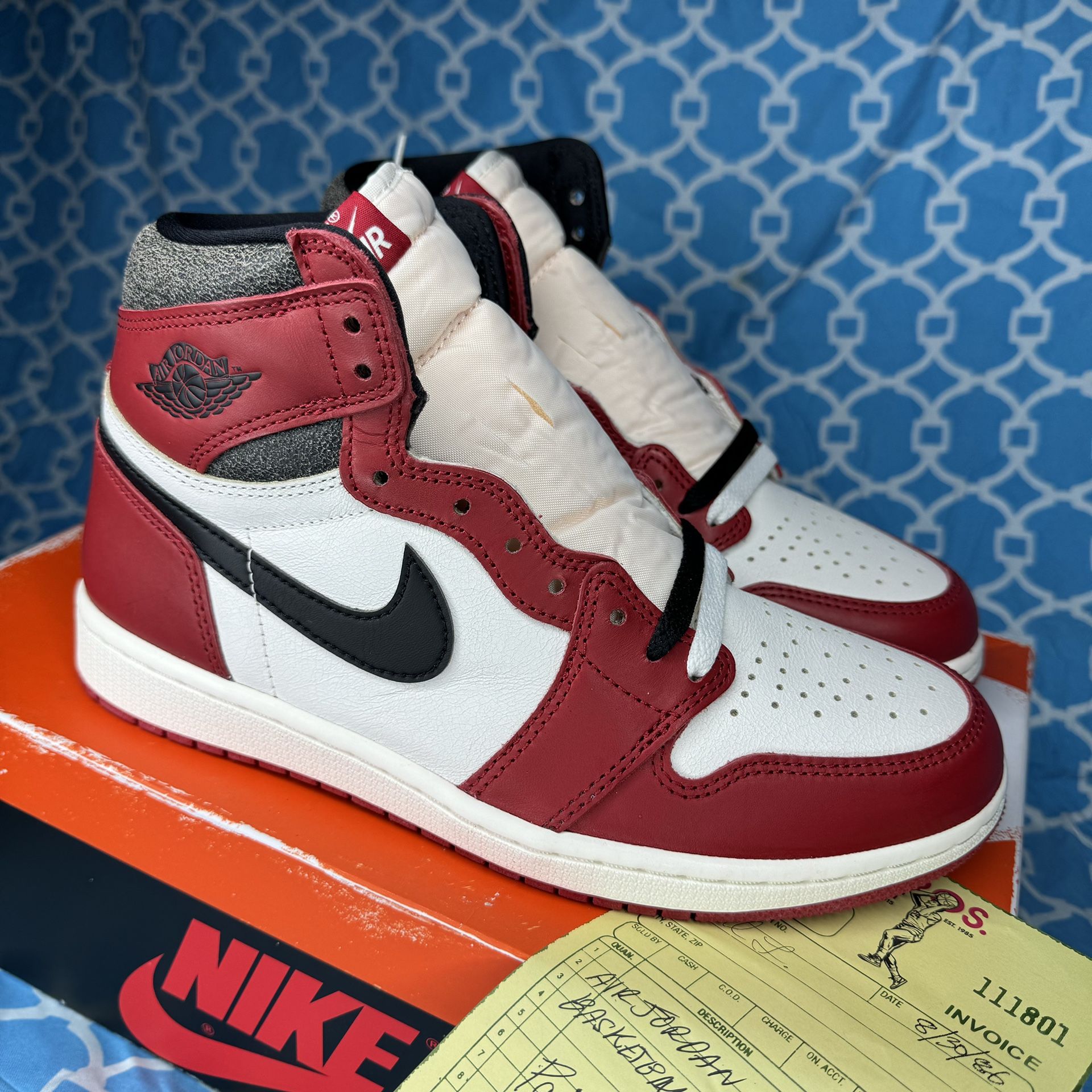 Nike Air Jordan High Retro OG Chicago Lost Found Classic Hi