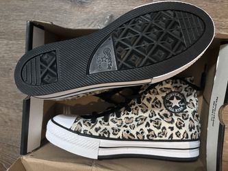 Heart Cheetah Print Converse 