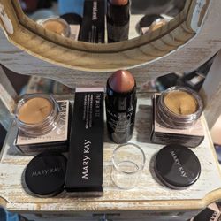 Mary Kay Makeup Bundle 