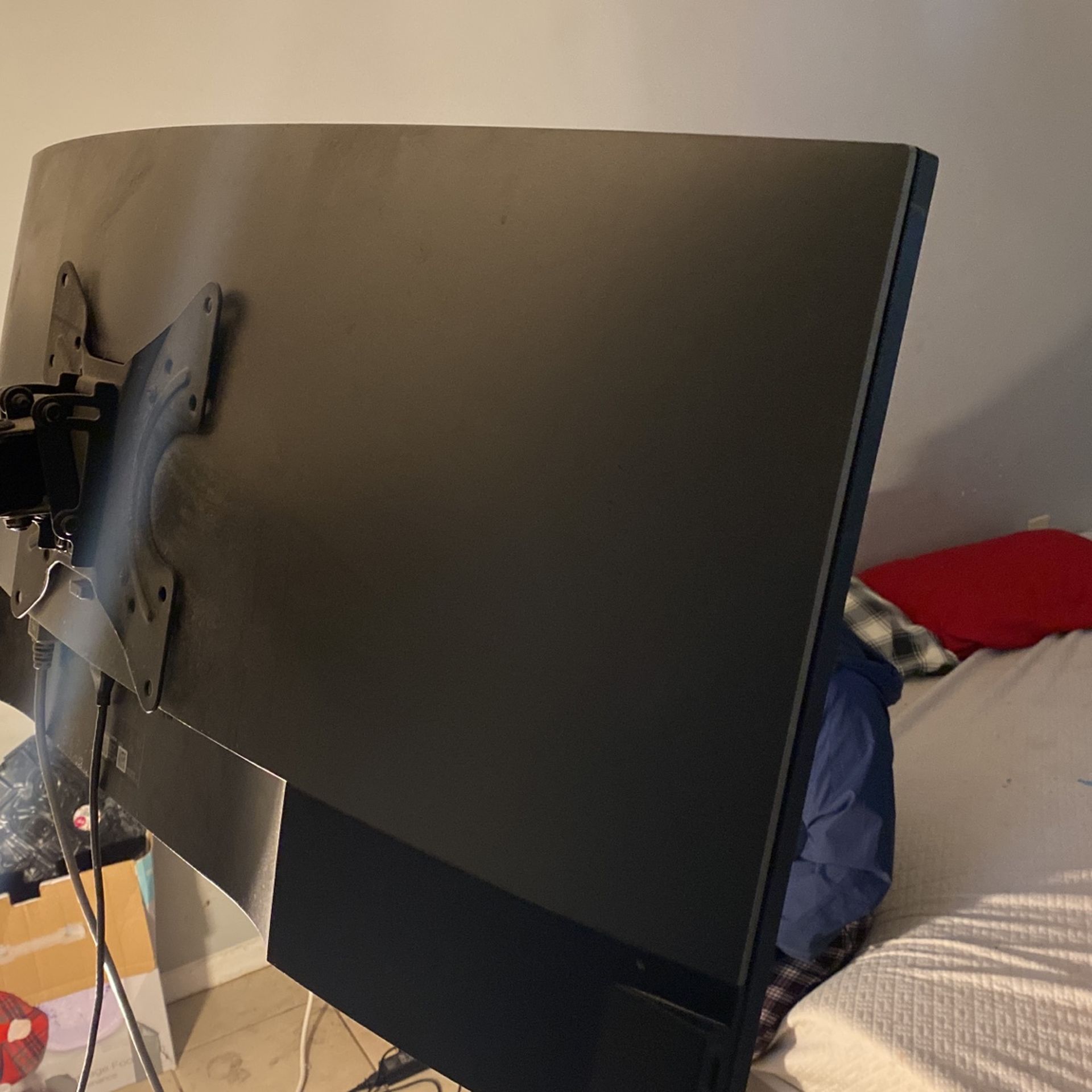 Dell Monitor Big & Curved For Gaming