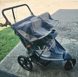 BOB Double Baby Stroller.  Jogger Terrain.  Beige/ Blue/ Green. Needs good Cleaning. Runs Great