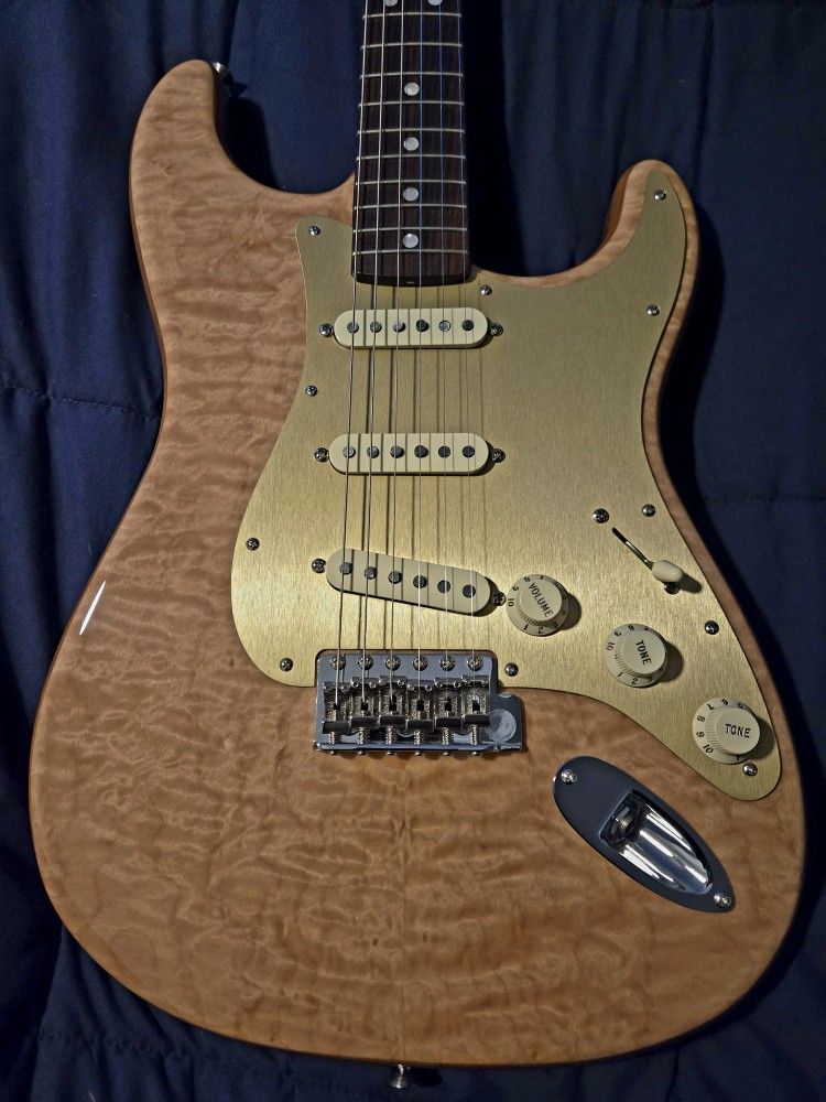 FOR TRADE -- Rarities Quilt Maple Top Stratocaster