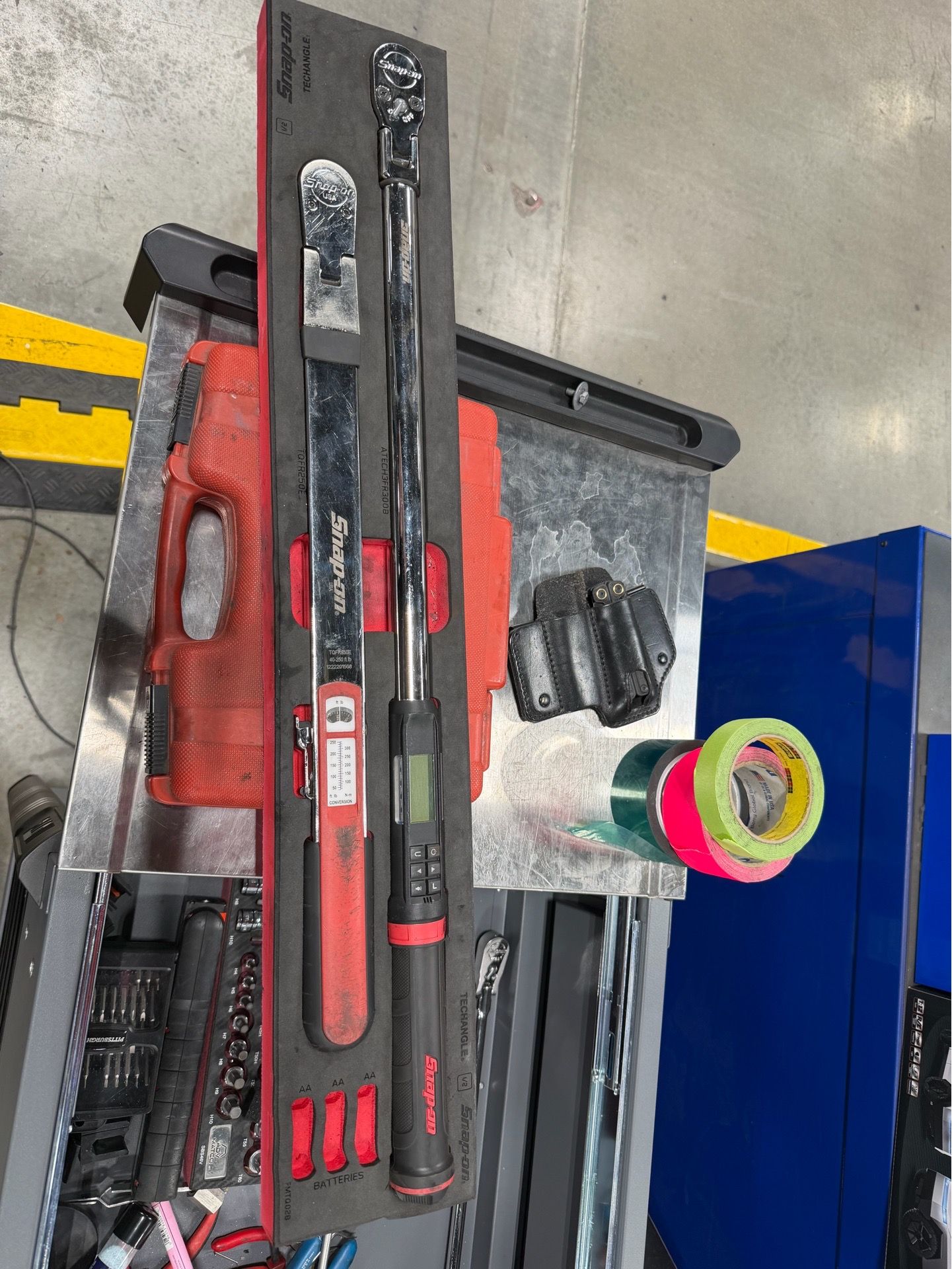 Snap on torque wrench set