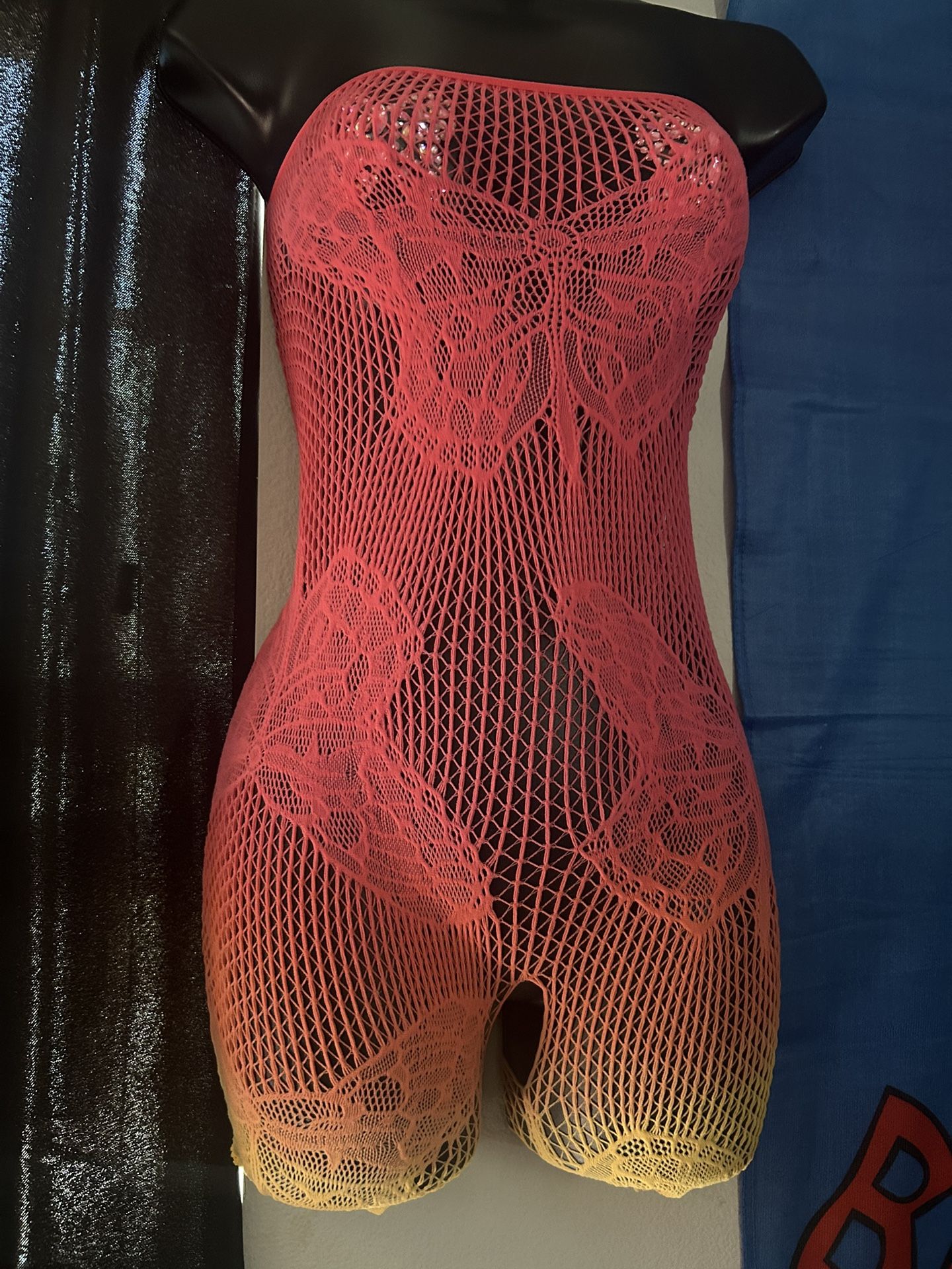 Pink/yellow body suit fishnet