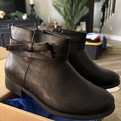 New Black Boots Size 10