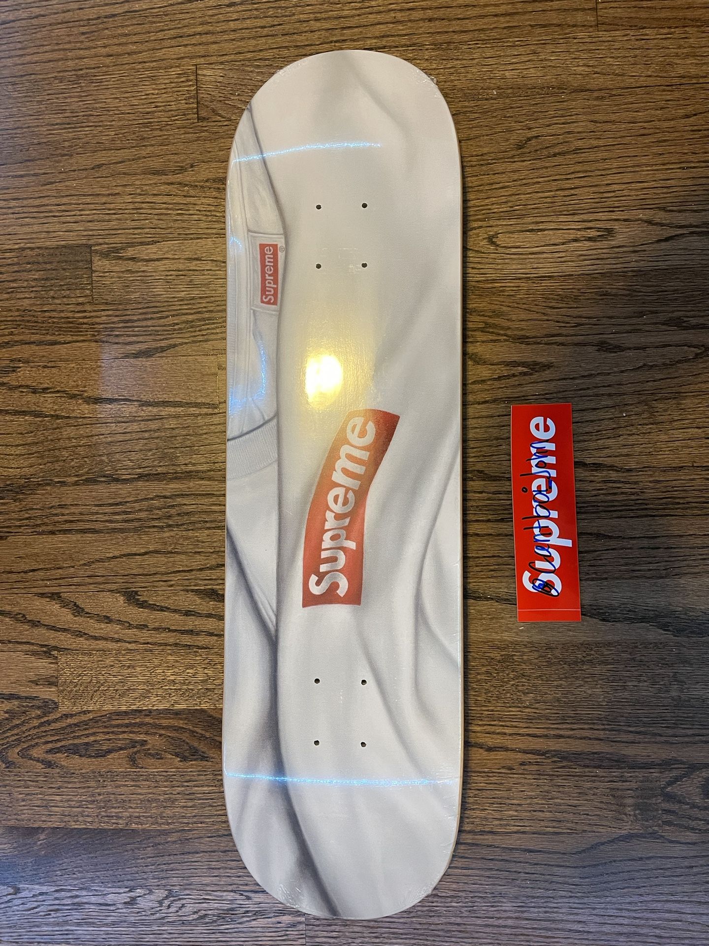 Authentic Supreme Box Logo T-shirt Skate Deck