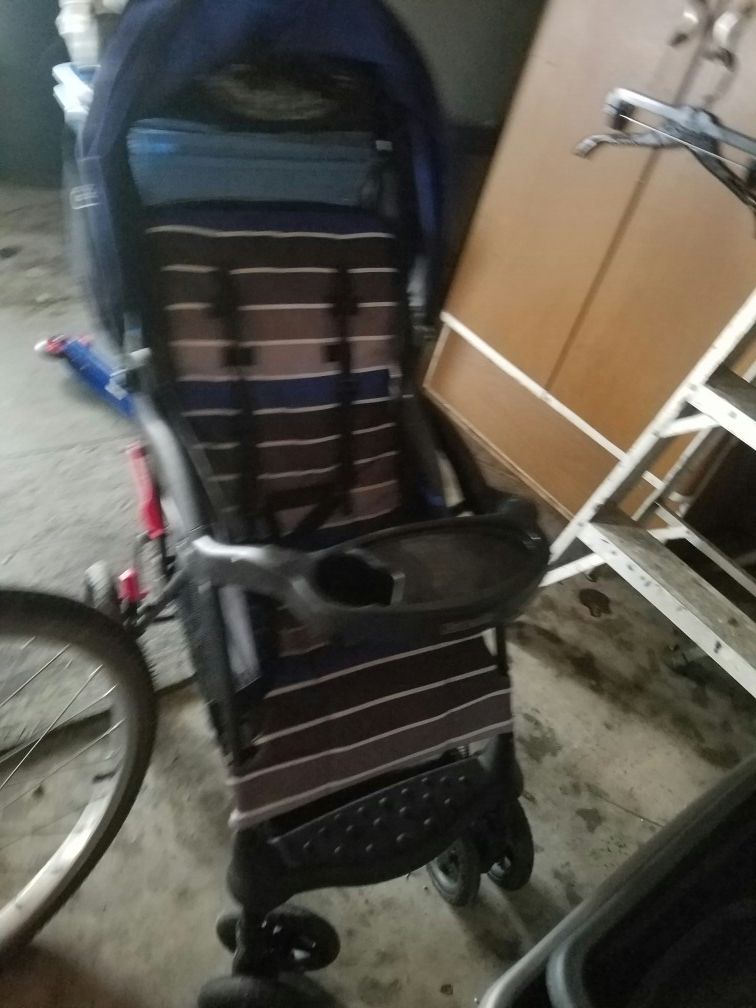 Good baby stroller for $5