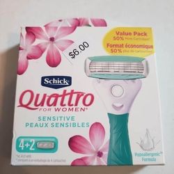 One New Schick Quattro Sensitive Peaux Sensibles Razor Cartridges - 6 Ct