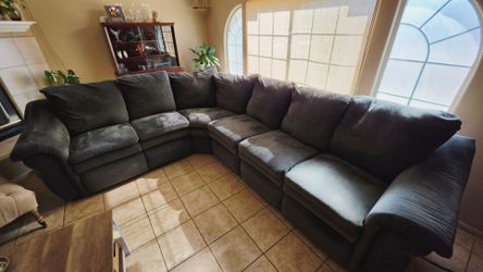Sectional couch