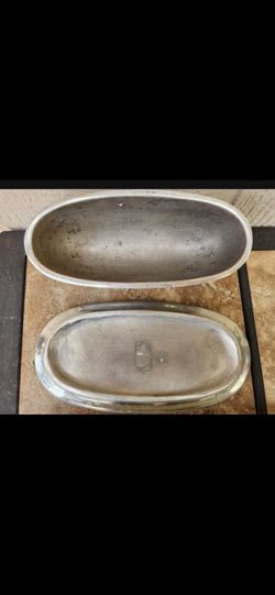 Silver-Tone Oval Metal butter Dish with Lid