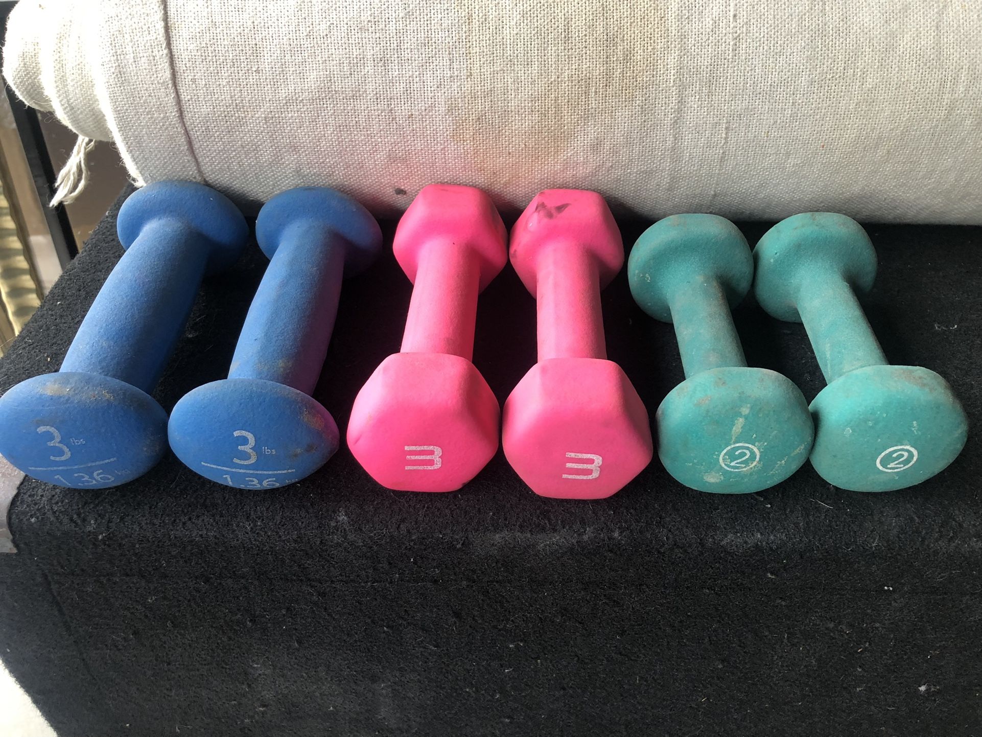 3 Sets Of Dumbbells 2 X 3lbs & 1 X 2lbs