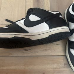 Kids Nike Sneakers Size 4