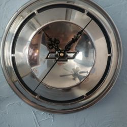 Chevy Hubcap Clock