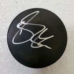 Brendan Shanahan signed puck