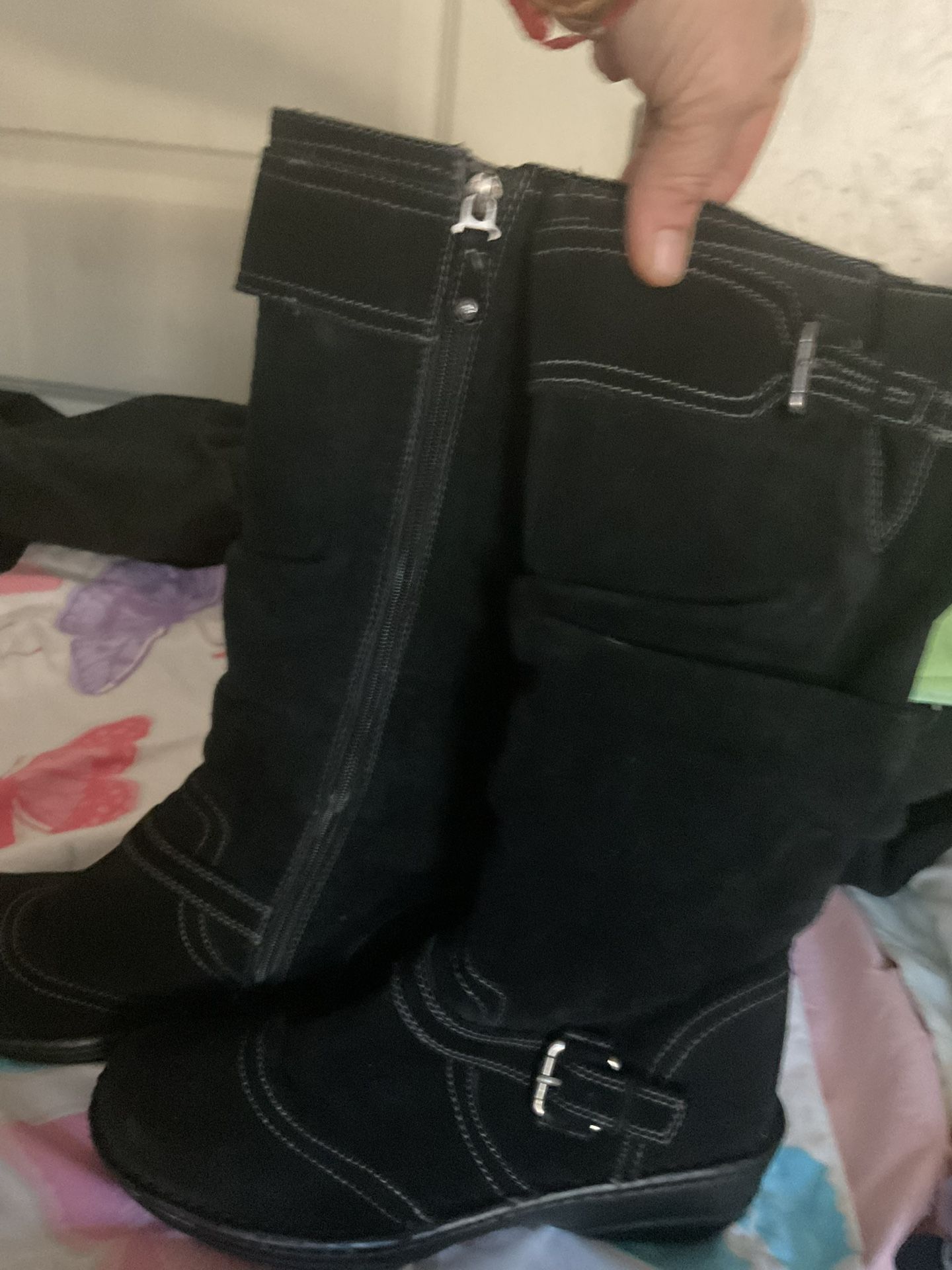 Size 10, Women’s boots