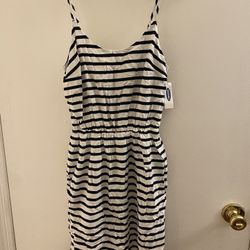 Old Navy Dress XS - New With Tag