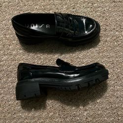 Shoes 5-5.5