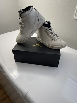 Men’s Jordan’s size 9.5