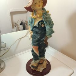 Vintage Country Girl Ceramic Figurine.21 In. Tall