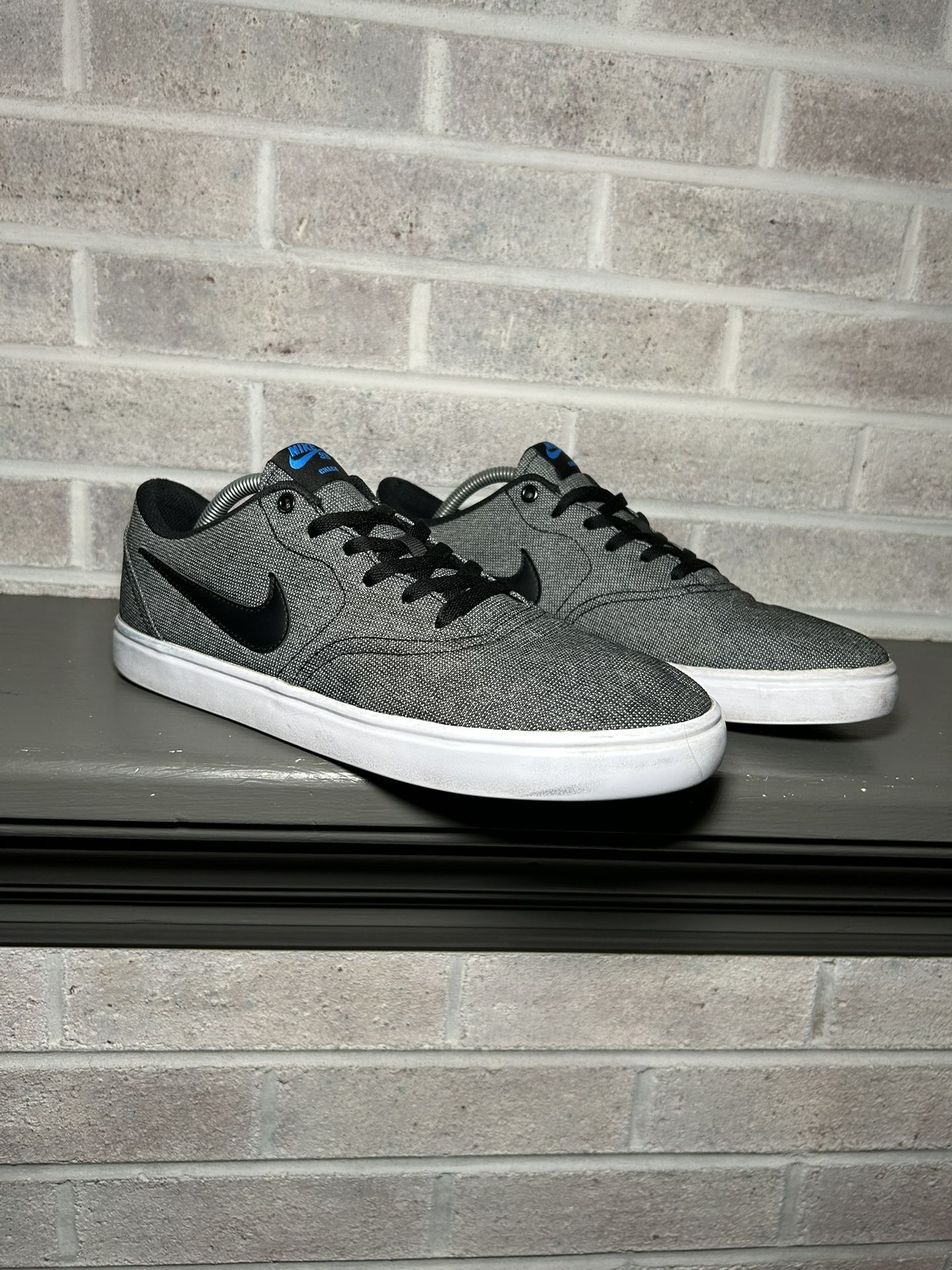 Nike SB Check Solar Low Canvas Black Gray Men Size 11
